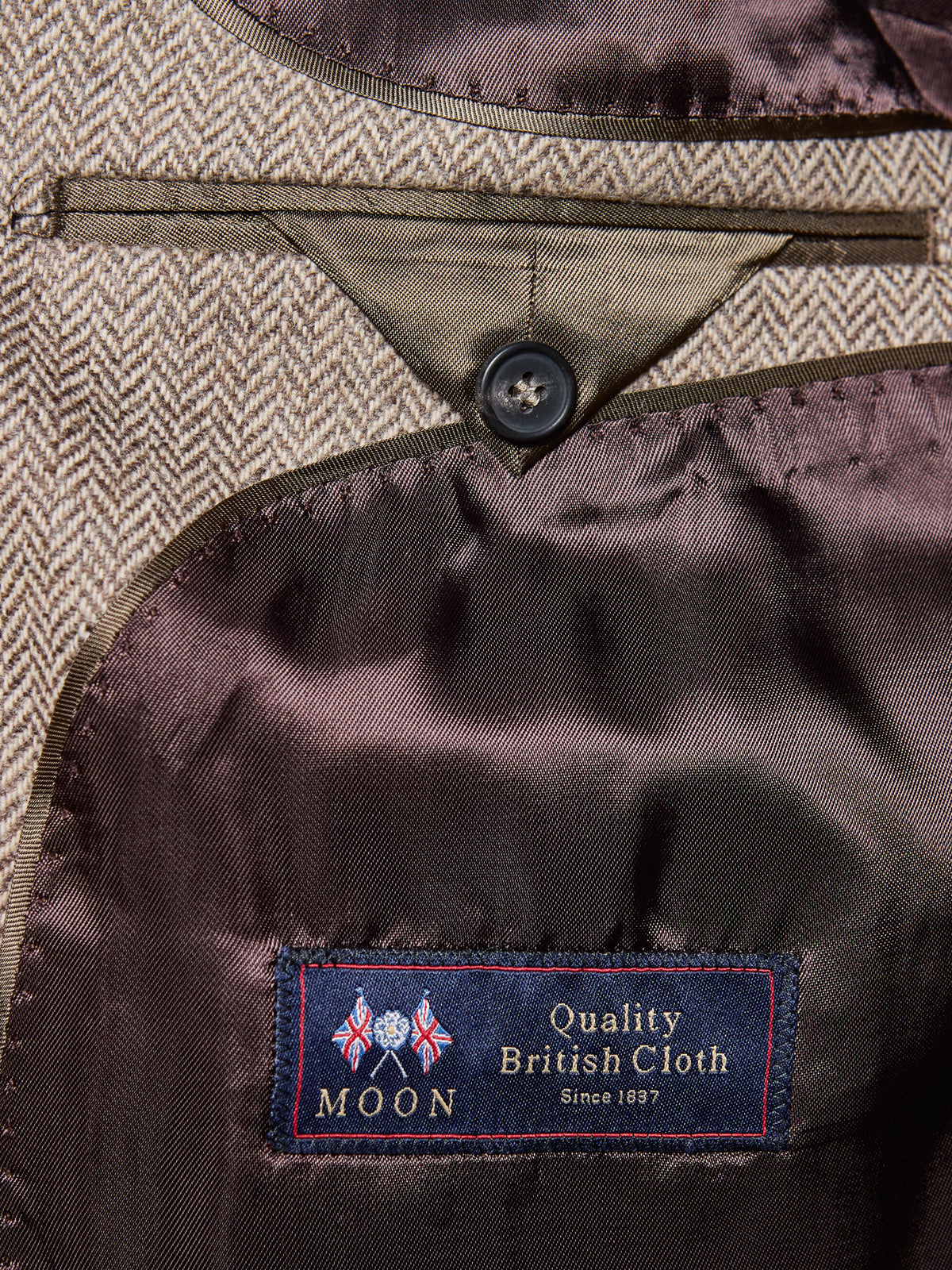 Tweed-Anzug Fischgrät Moon Tweed Oatmeal Innenfutter mit Moon-Webetikett — John Crocket