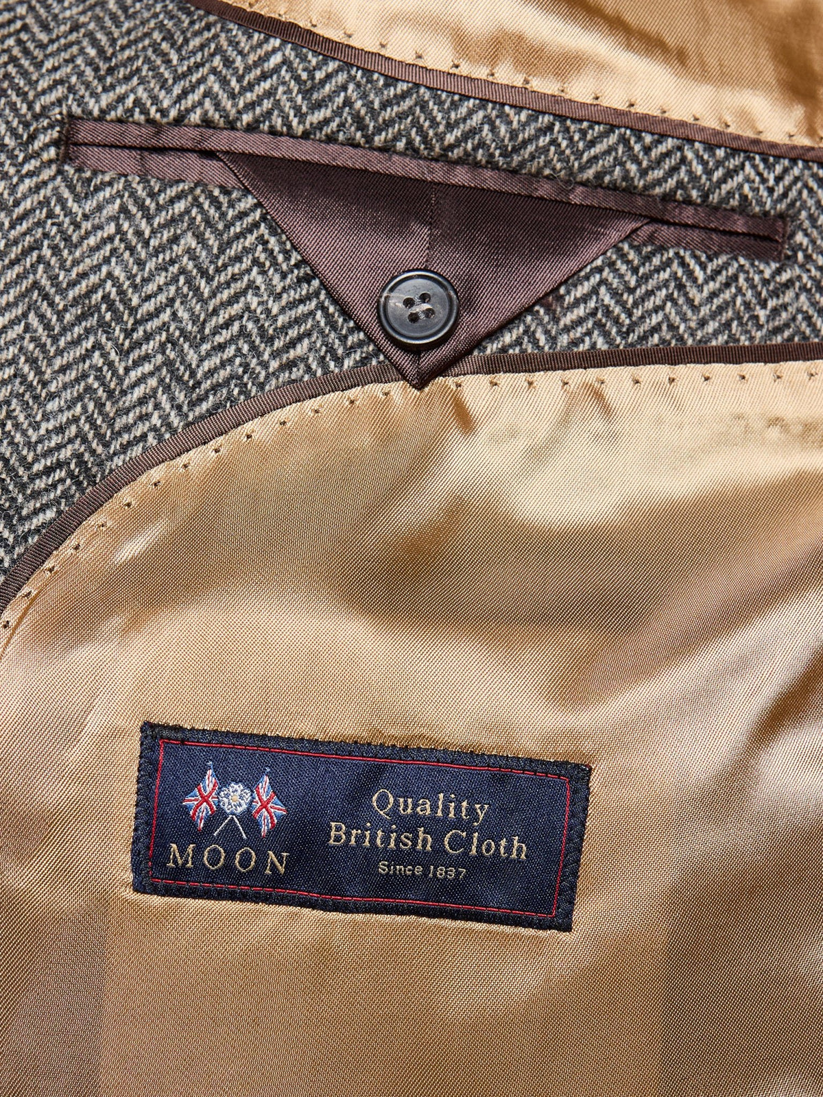 Dark Grey tweed suit in Moon Tweed, lining with Moon label and inside pocket – John Crocket