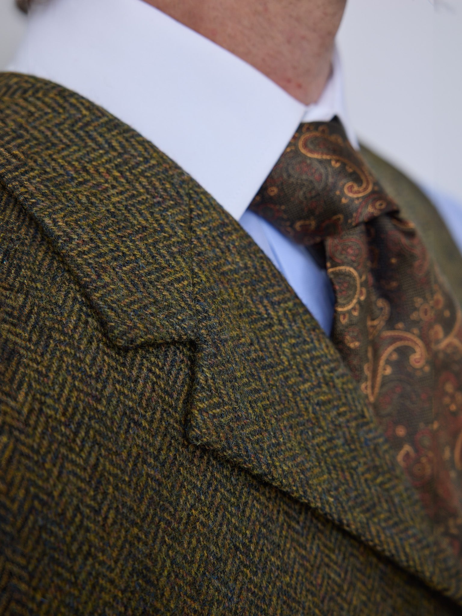 Tweed suit in 3-button Classic from Moon Tweed