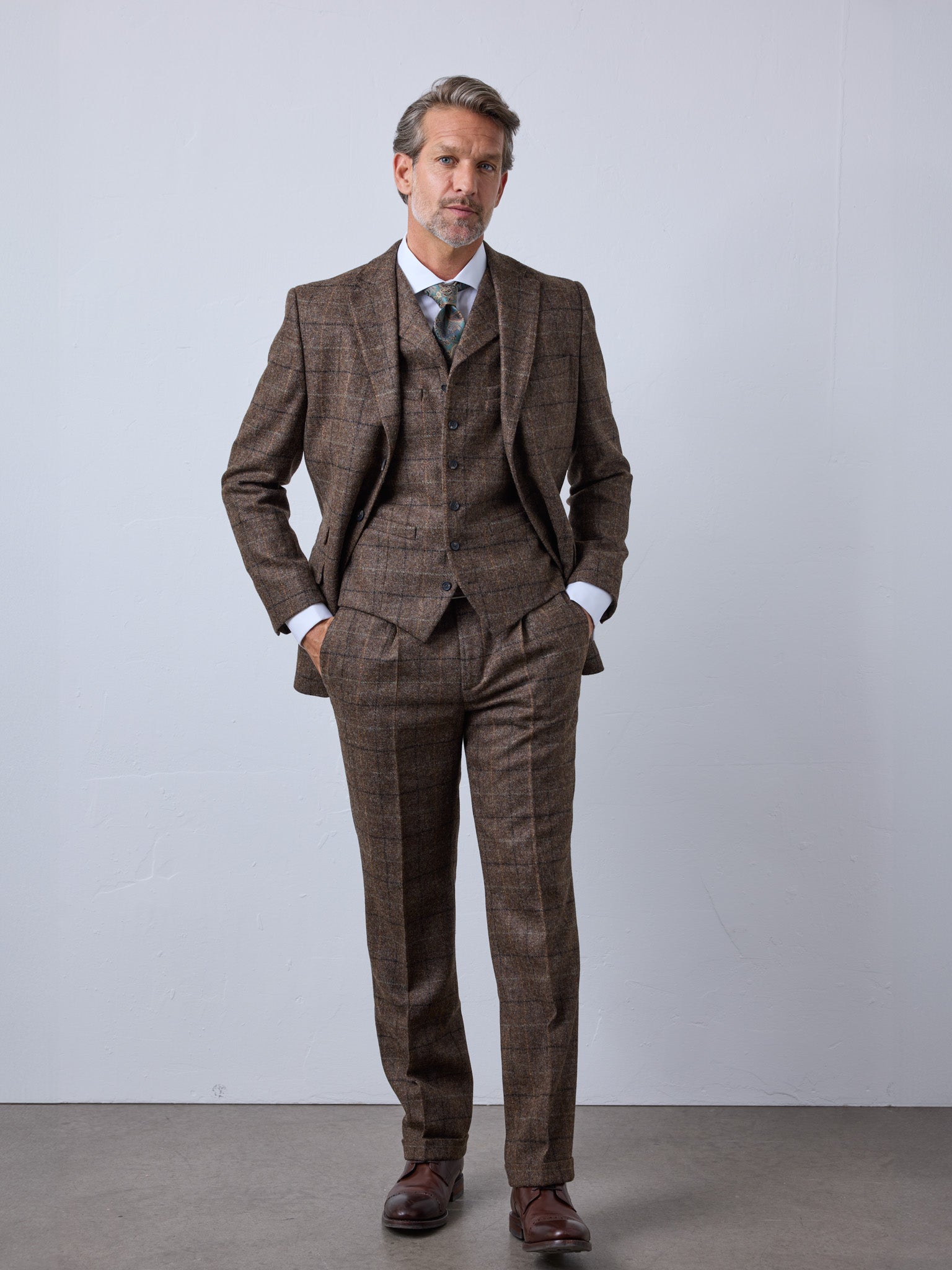 Tweed suit in 3-button Classic from Moon Tweed