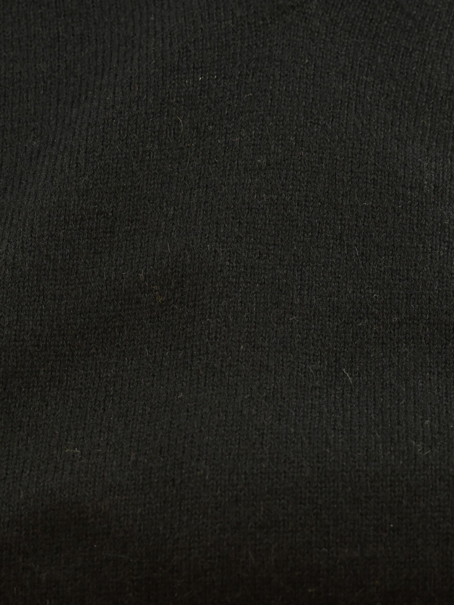 Cashmere sweater (2-ply) with C-neck in modern colours
