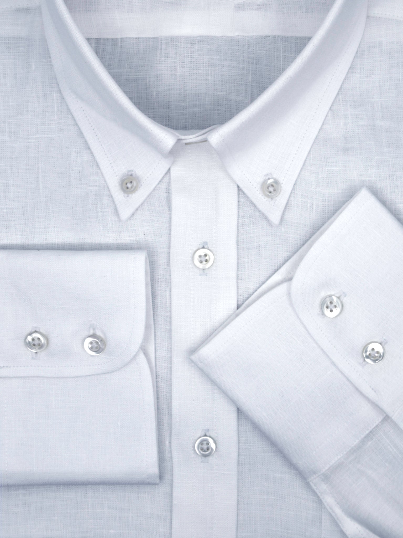 Linen shirt with classic button-down collar in white