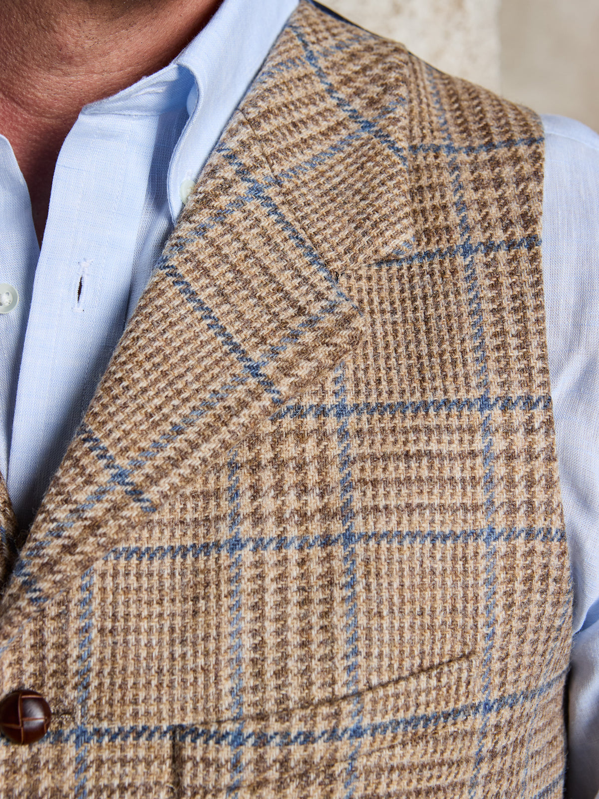 Gilet en tweed à motif Prince de Galles en Magee Tweed – Sand