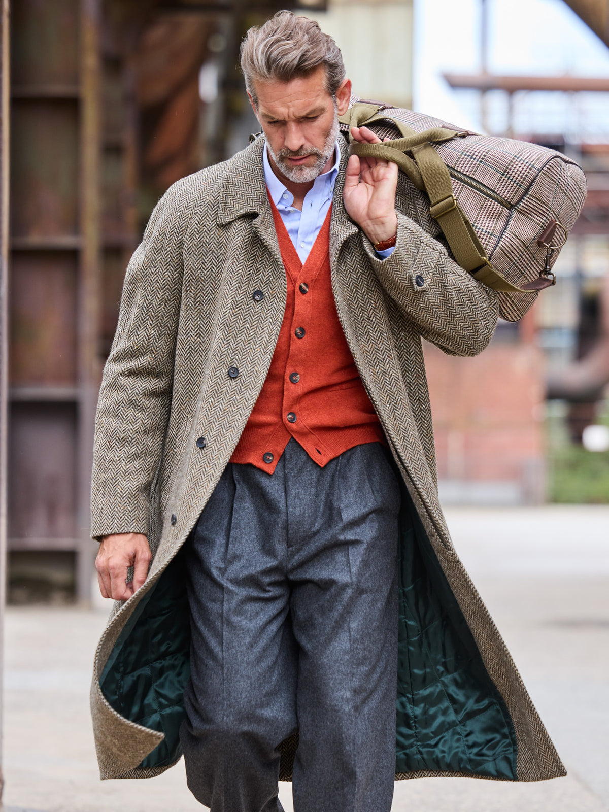 Weekender mit Prince-of-Wales-Karo aus Lovat Tweed – Beige