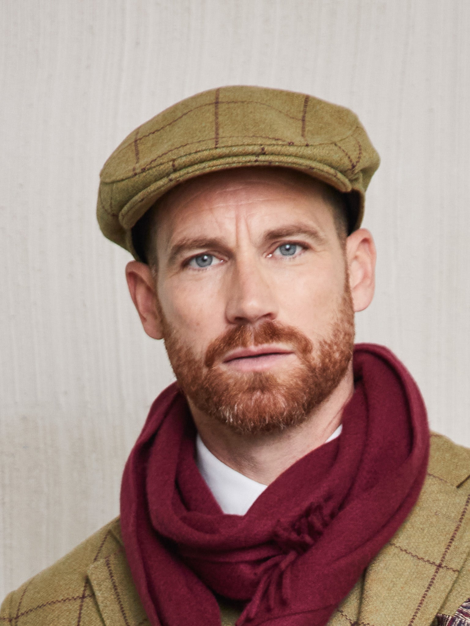 Tweed cap in green checked made from Lovat Tweed