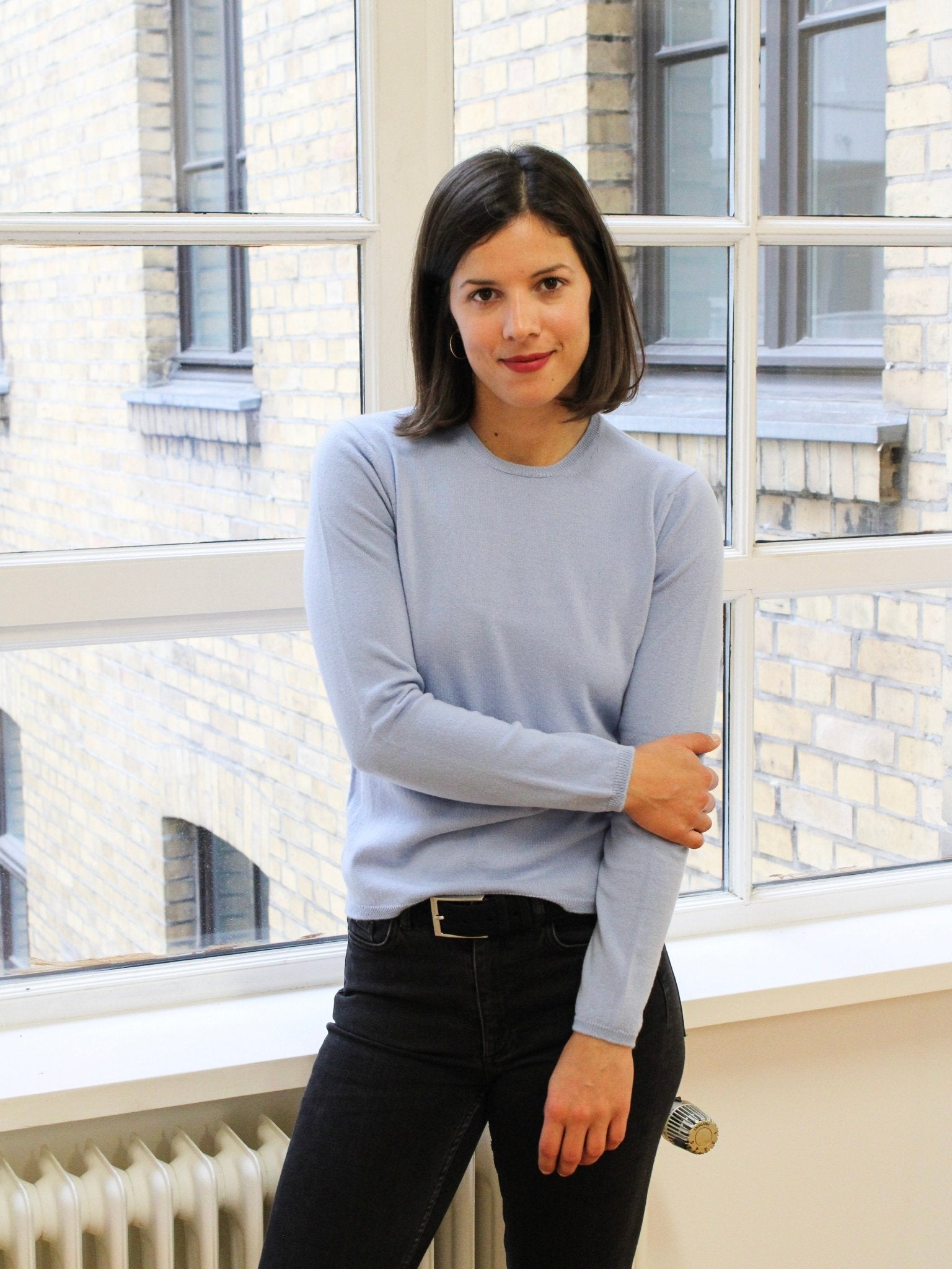 Cashmere sweater with C-neck, our highlights