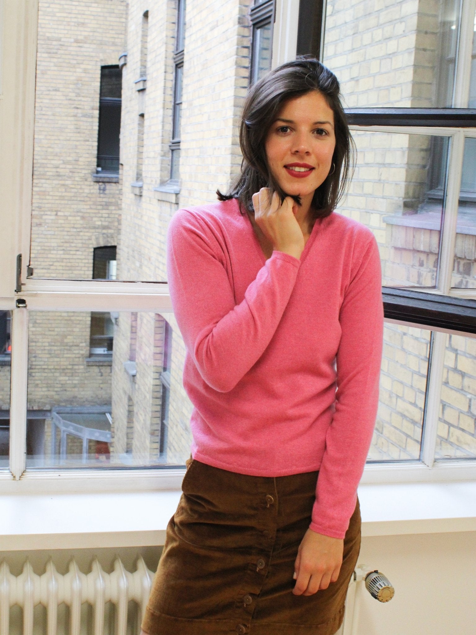 Cashmere sweater with v-neck, our highlights