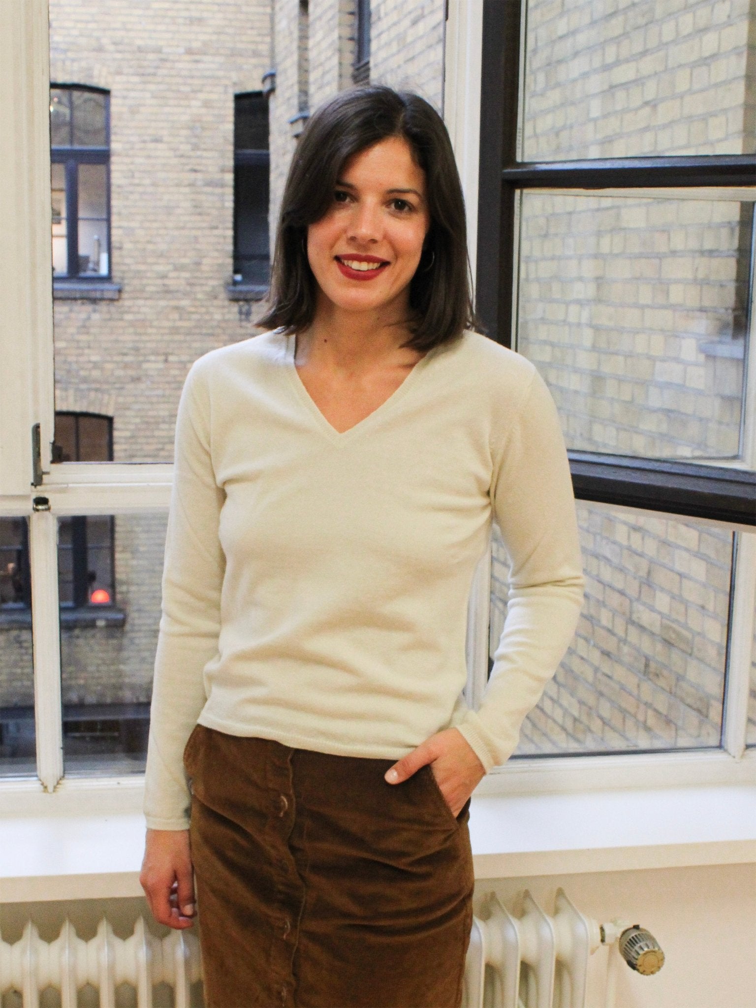 Cashmere sweater with v-neck, our classics