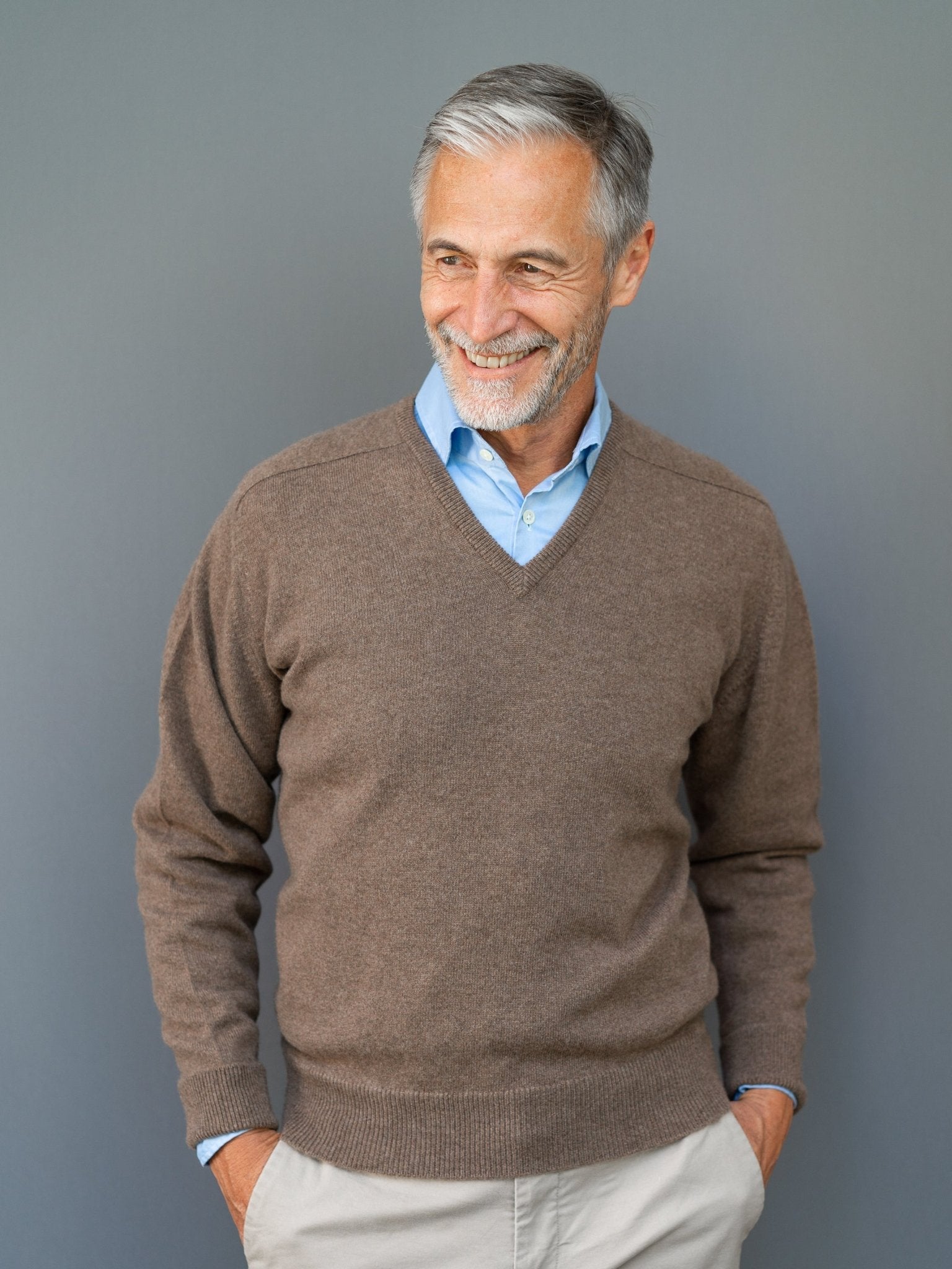 Cashmere Pullover (3-fädig) mit V-Ausschnitt