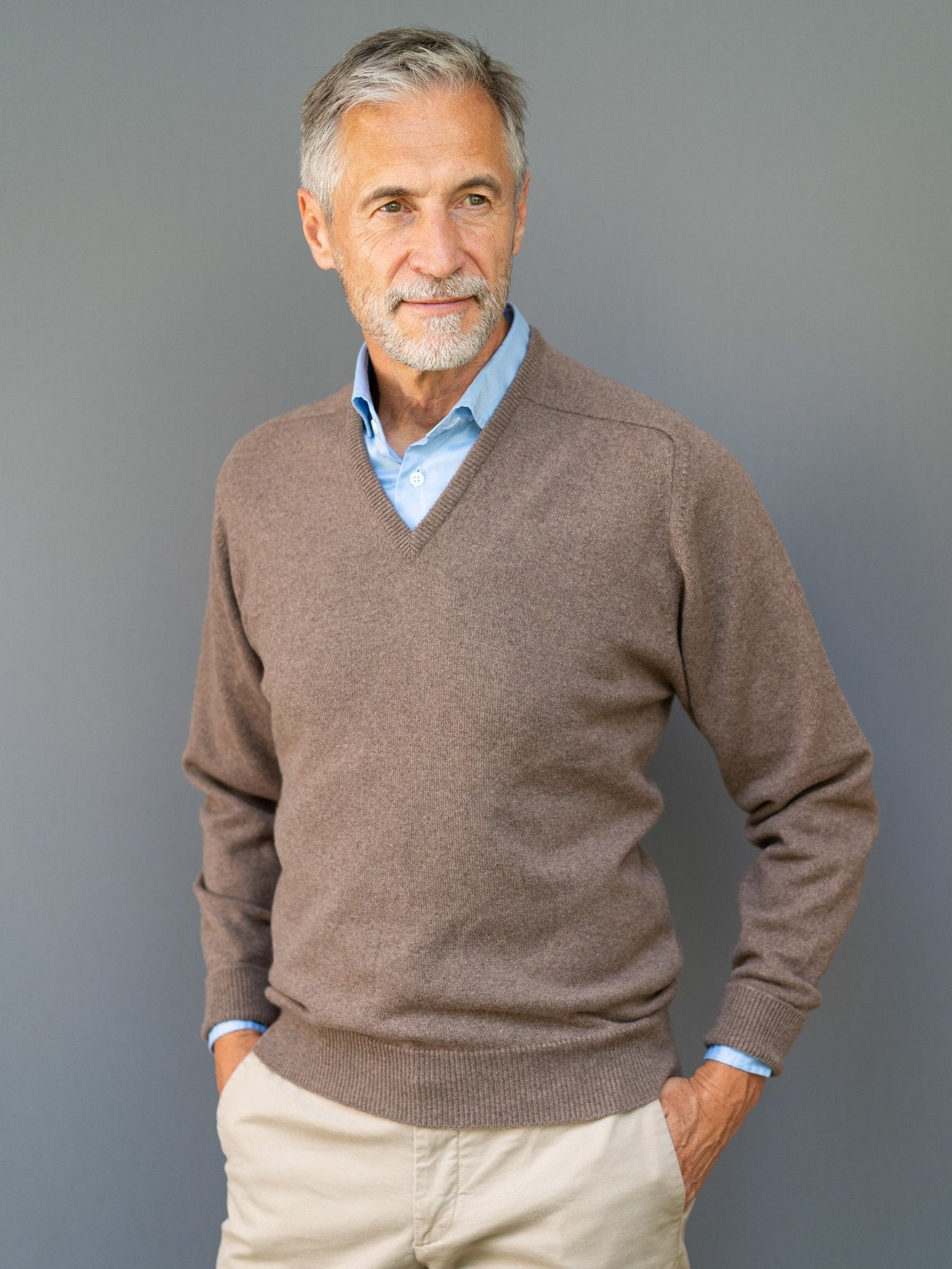 Cashmere Pullover (3-fädig) mit V-Ausschnitt