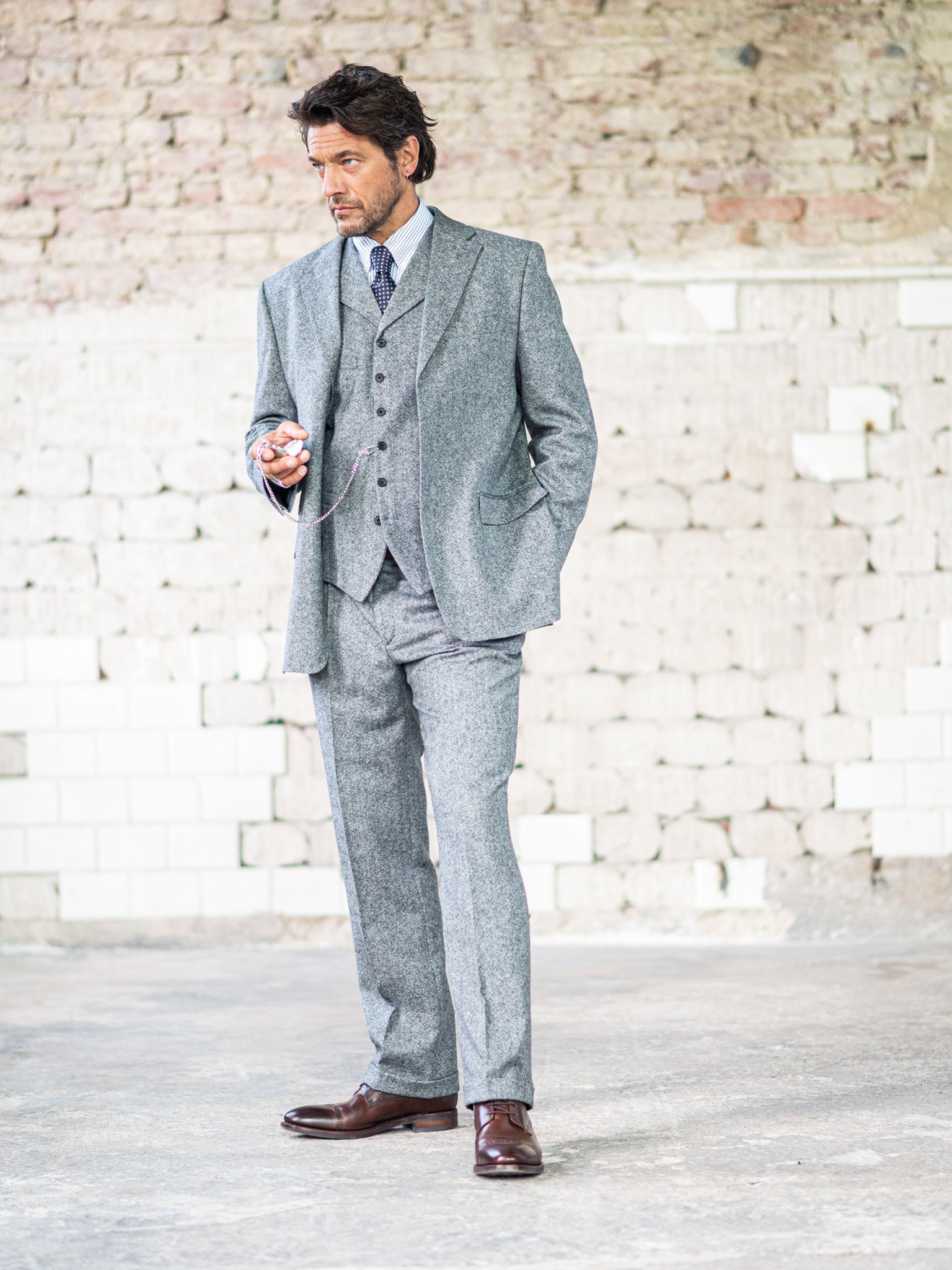 Tweed suit in 3-button Classic from Moon Tweed
