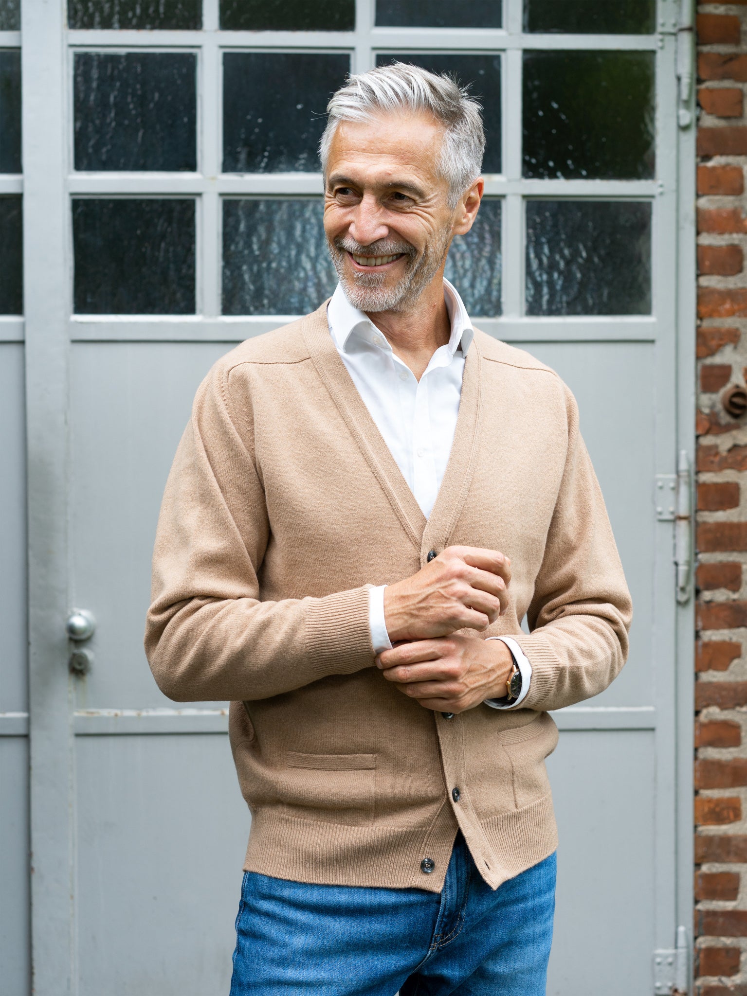 Lambswool cardigan (size 40–42)