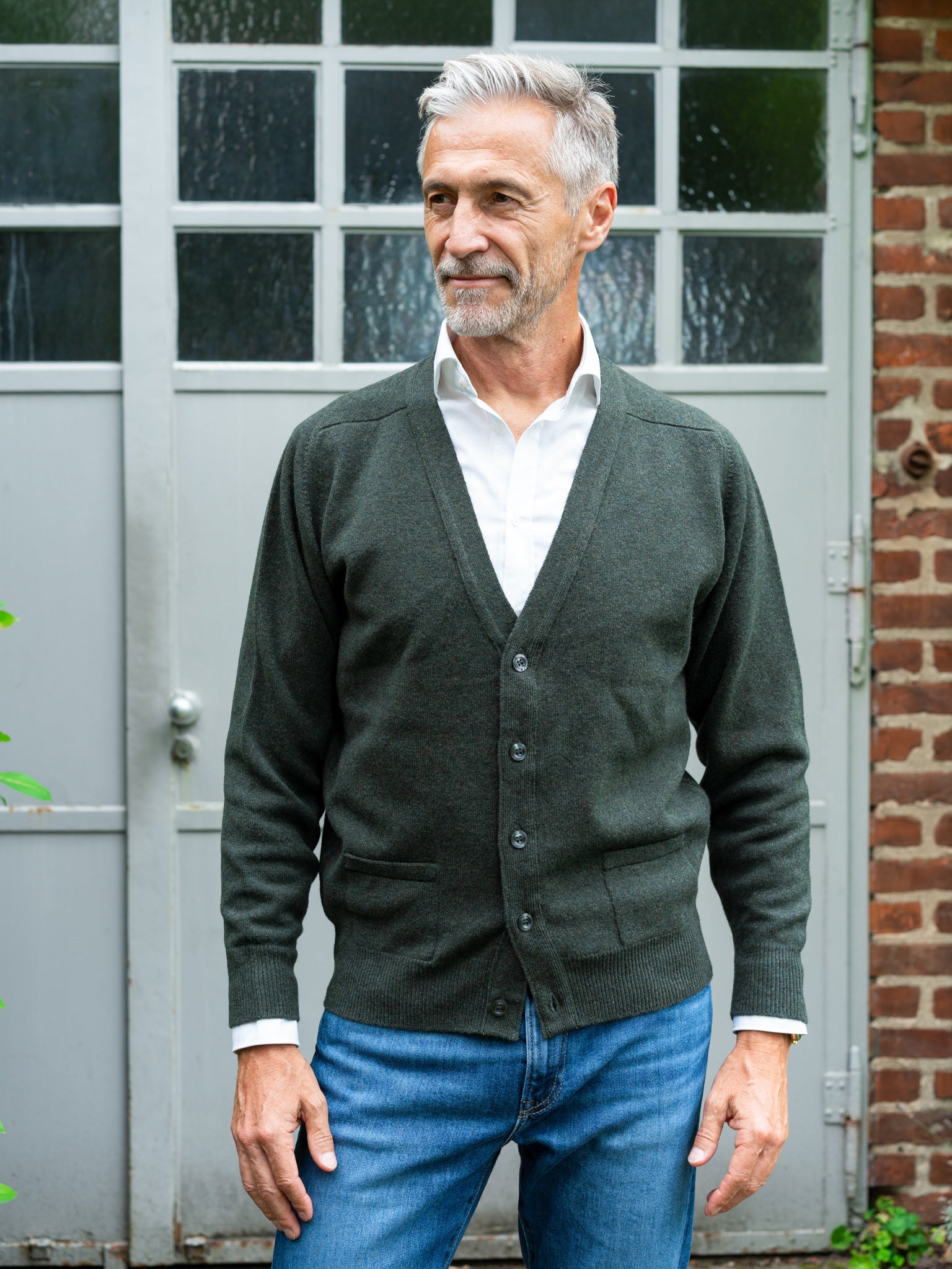 Lambswool cardigan (size 40–42)