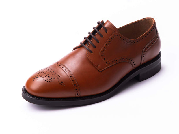 Semi Brogue in Derby Style with Vibram sole