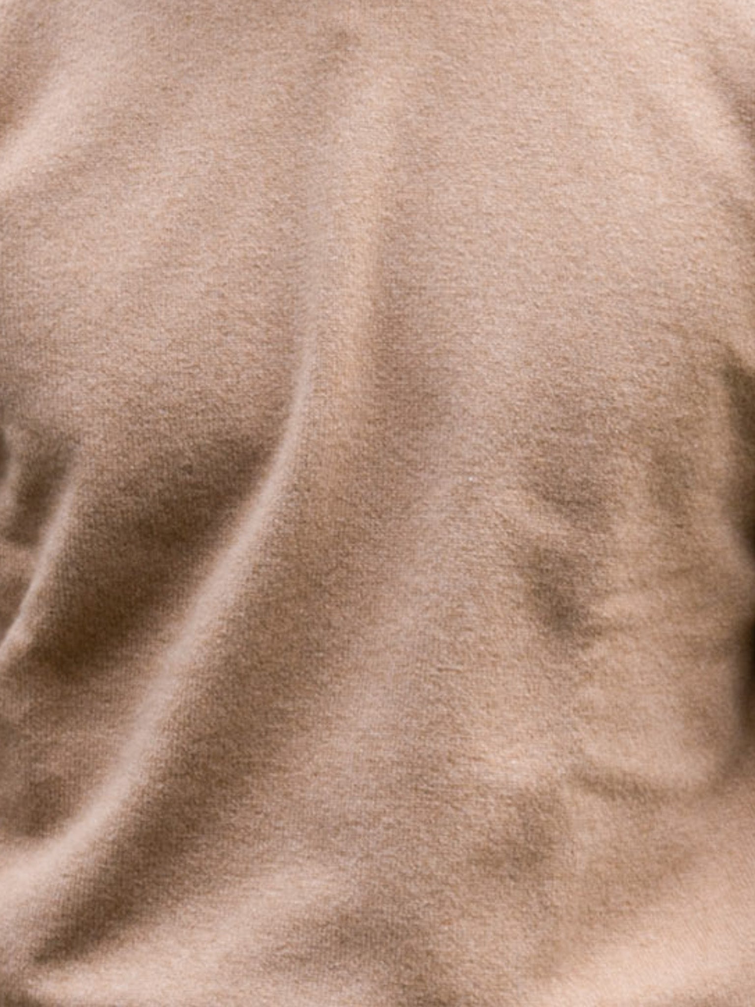 Cashmere sweater (3-ply) with C-neck in modern colours