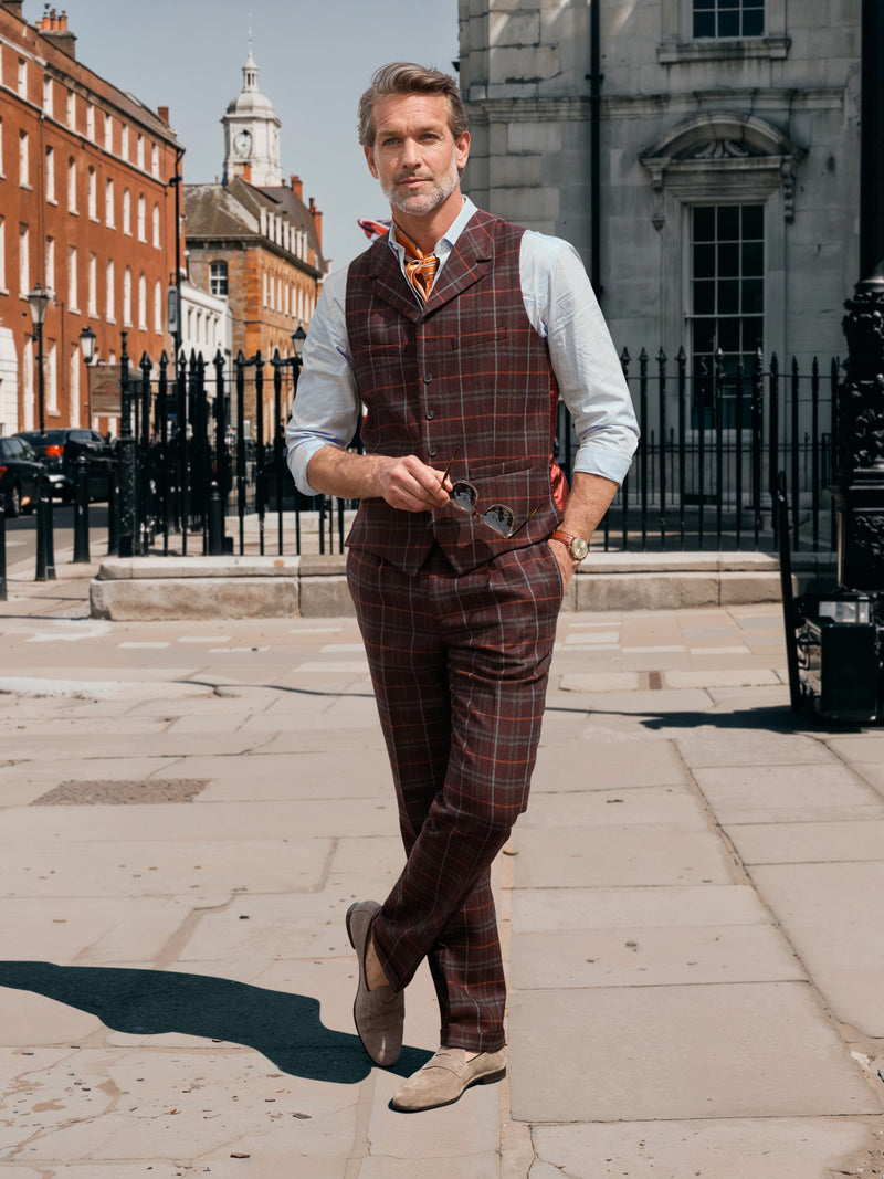Classic tweed suit in 3-button lovat tweed