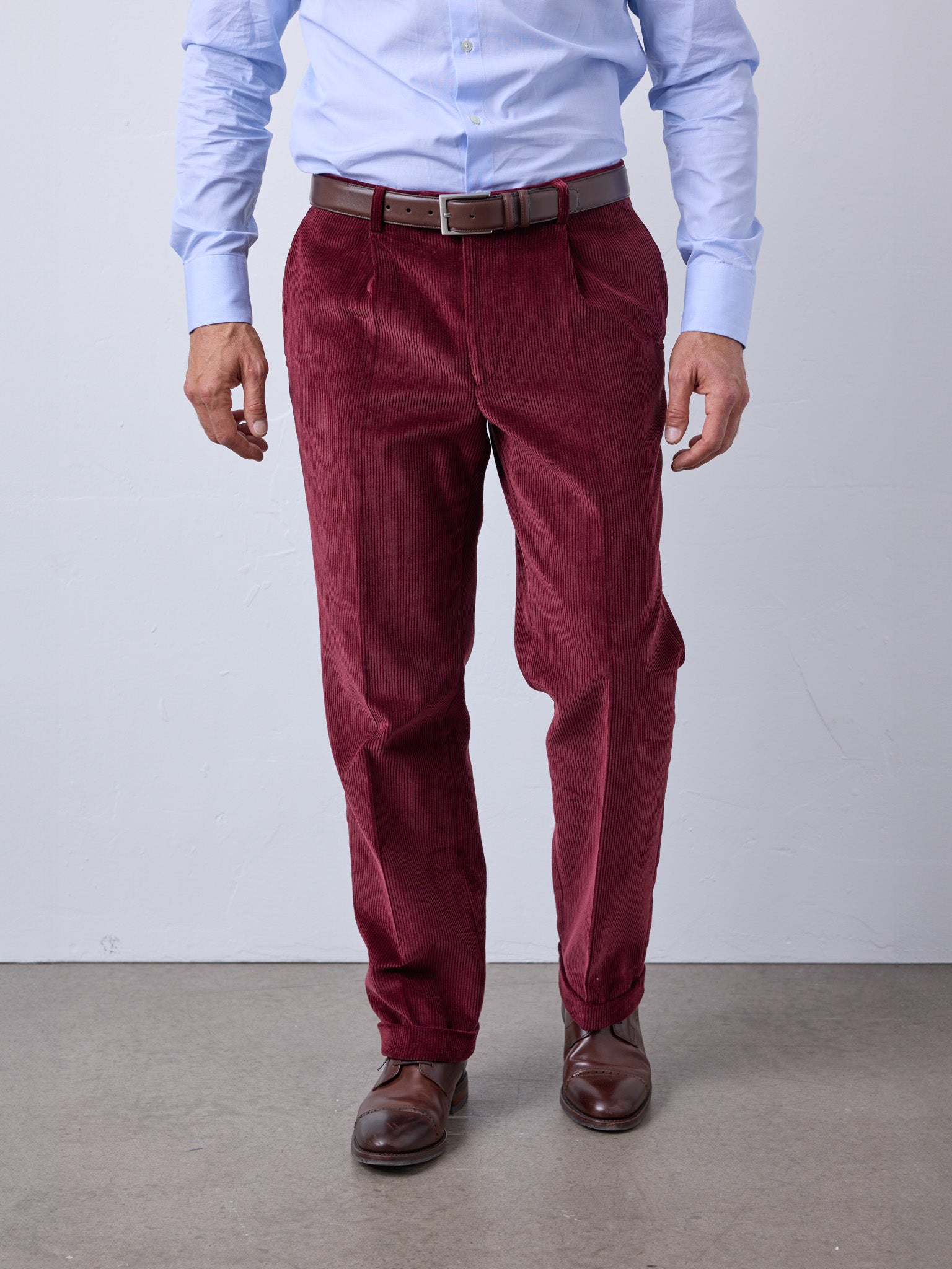 Corduroy trousers Brisbane Moss in bordeaux | Fine British Clothing