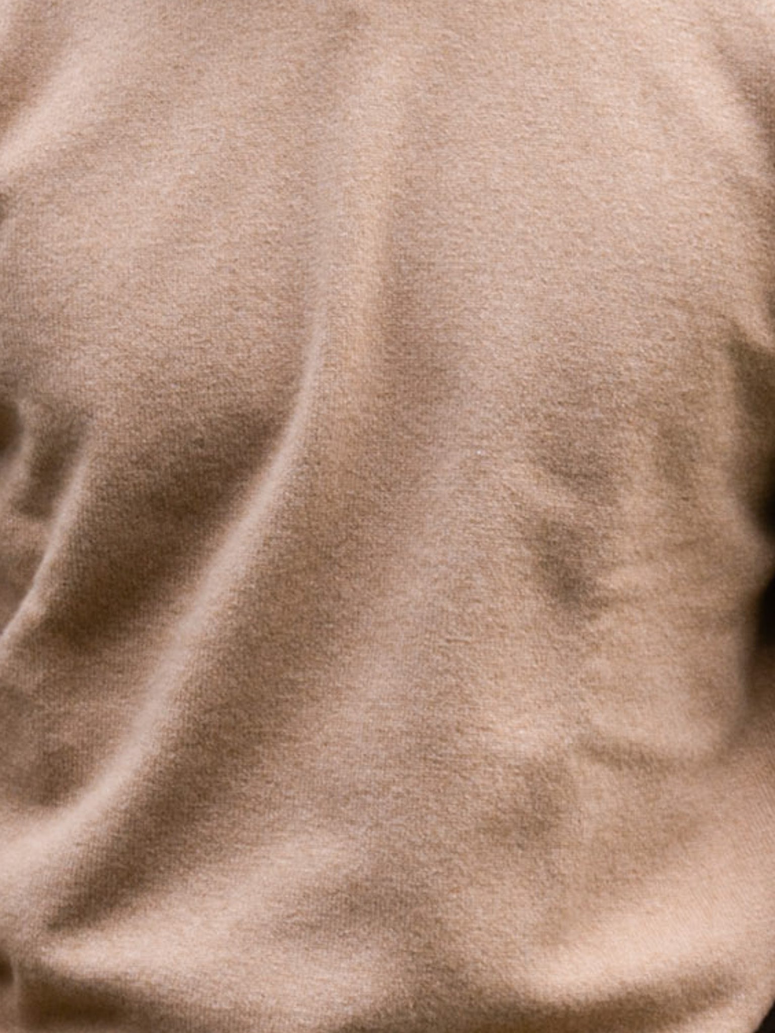 Lambswool sweater with V-neck in classic colours (size 44-52)