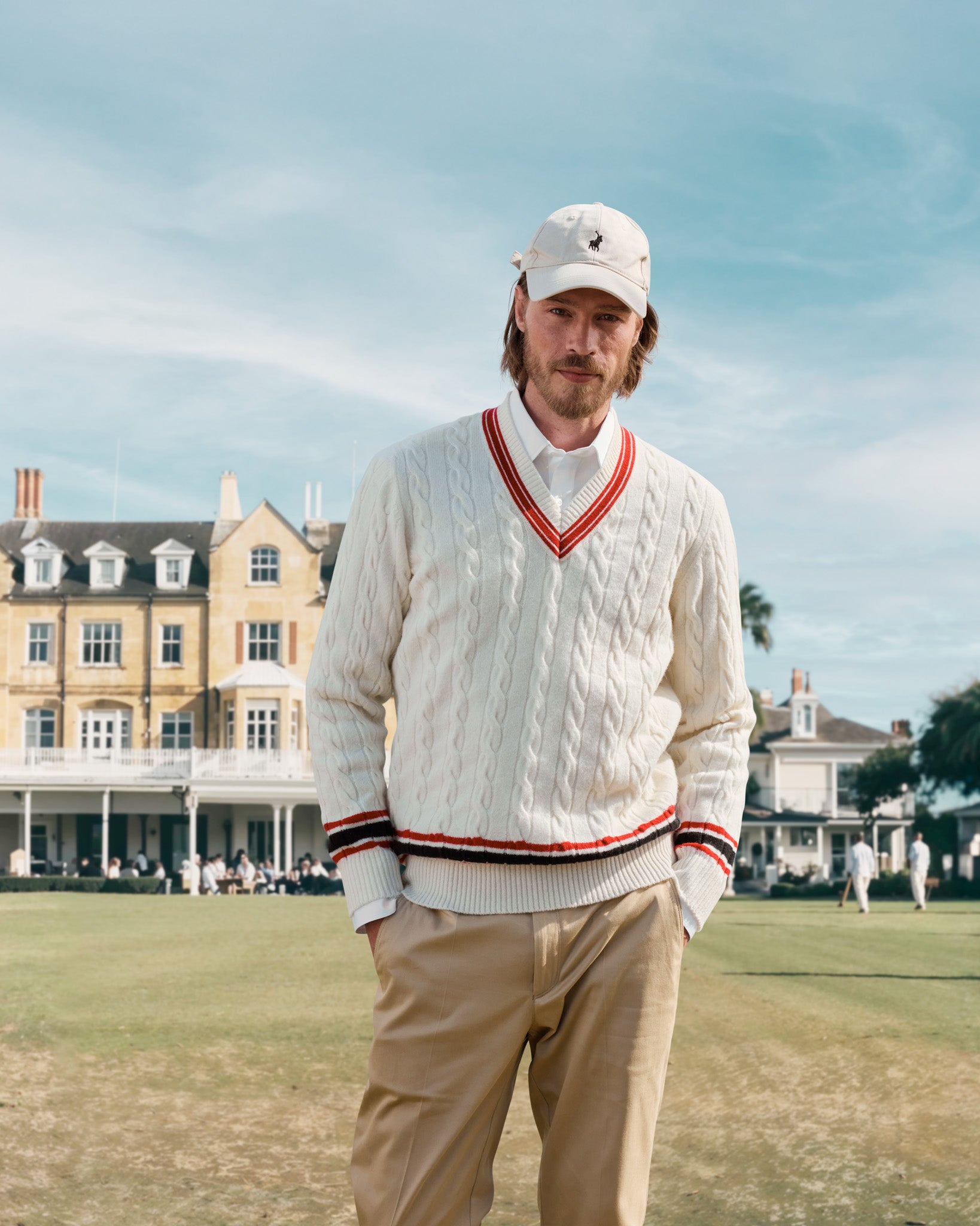 Lambswool sweater Cricket with V-neck