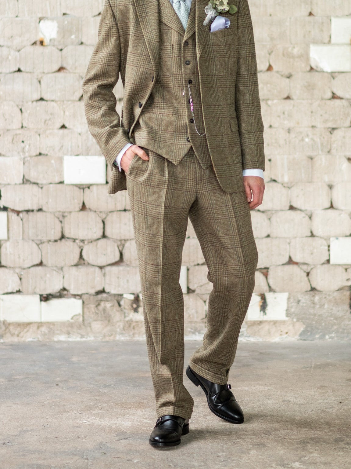 Tweed Anzug Dreiteiler grün aus Lovat Tweed — John Crocket