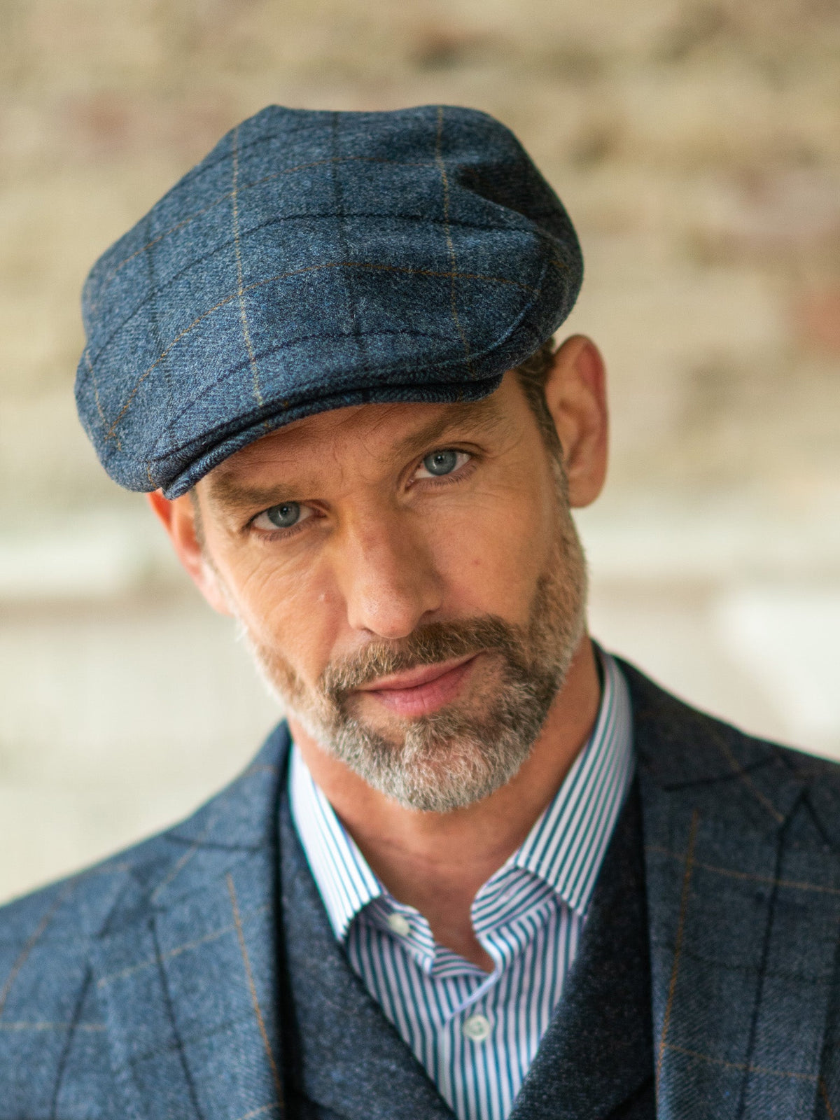 Tweed Cap in blauem Fischgrät mit Windowpane aus Moon Tweed