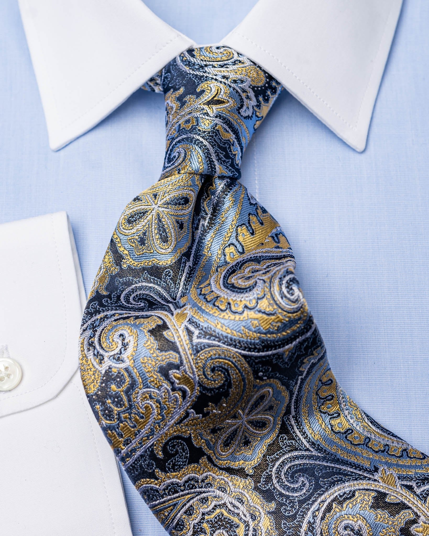 Seidenkrawatte Paisley in navy/gelb, Detailansicht