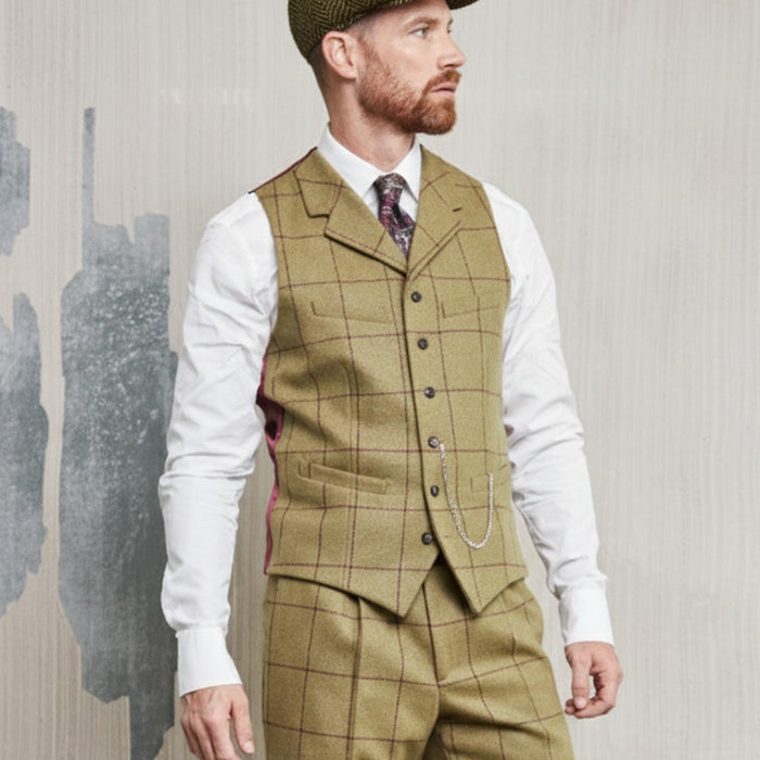 Tweed cap in green/herringbone made from Moon Tweed