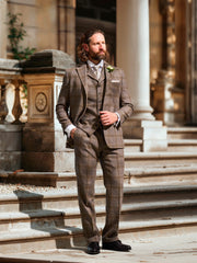 Classic tweed suit in 3-button lovat tweed