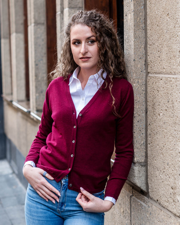 Cashmere cardigan with V-neck, our classic