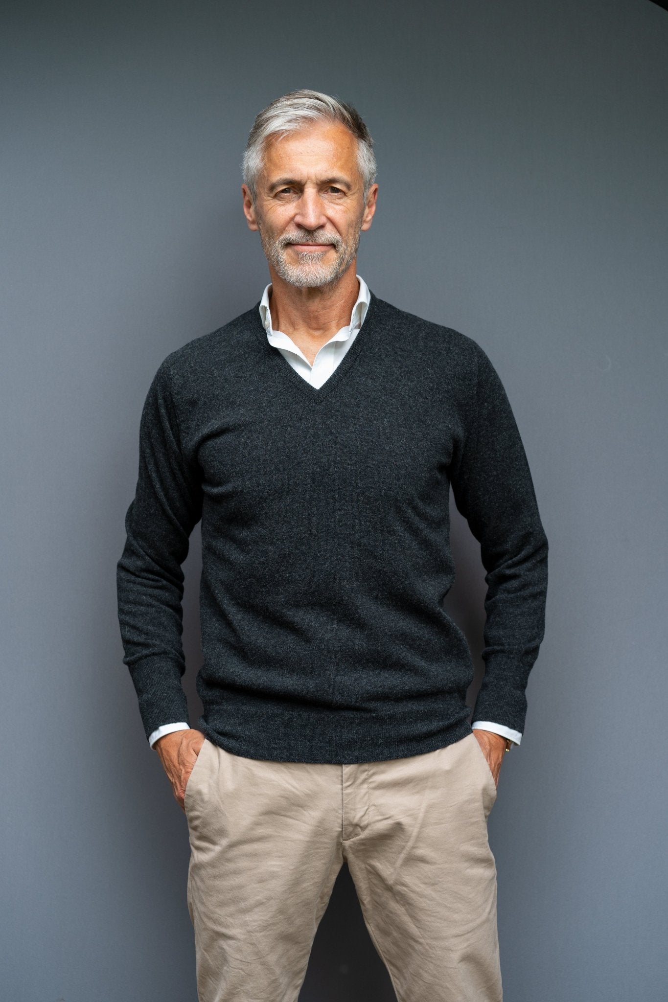Cashmere Pullover (2-fädig) mit V-Ausschnitt
