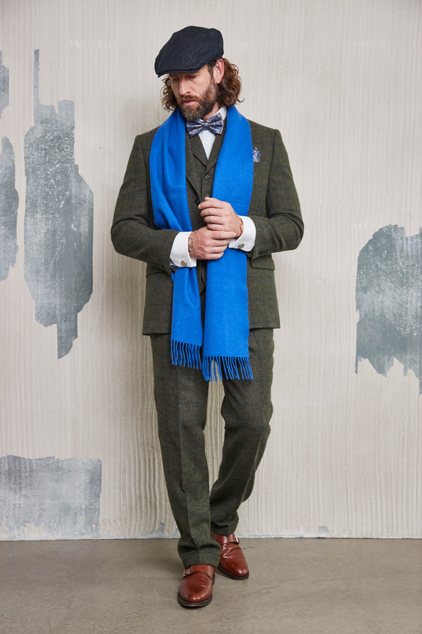 Classic tweed suit in 3-button lovat tweed