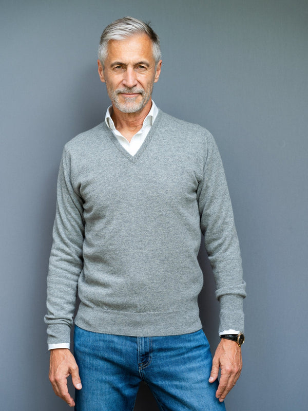 Cashmere sweater (2-ply) with V-neck SALE