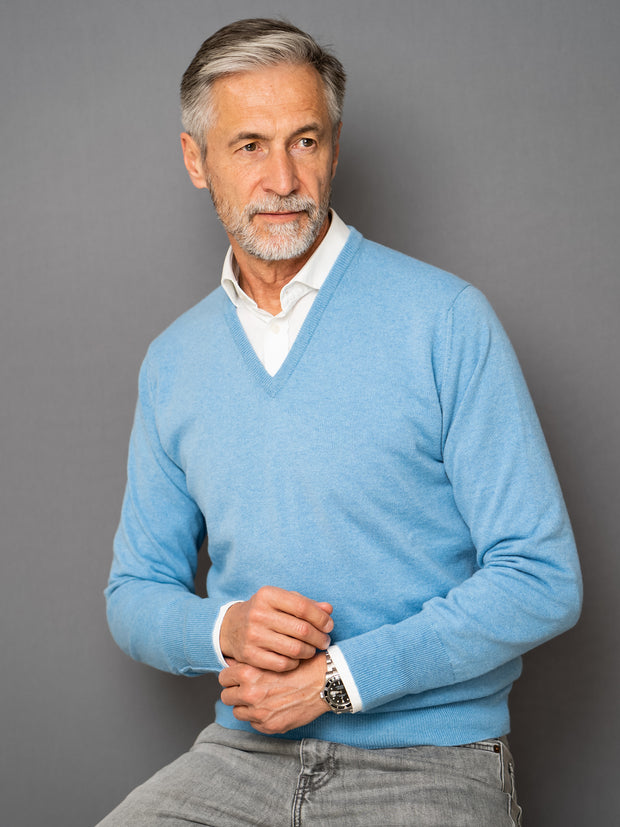 Cashmere Sweater (2-ply) with V-neck in modern colours