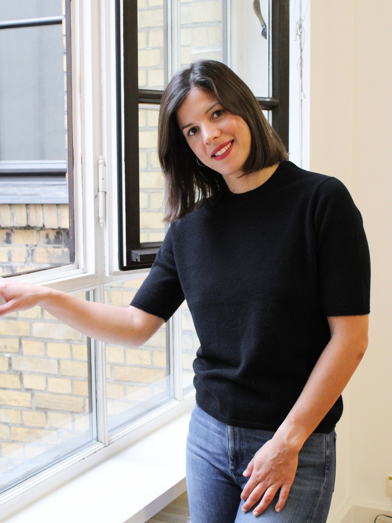 Cashmere sweaters with sleeve and C-neck, our classics