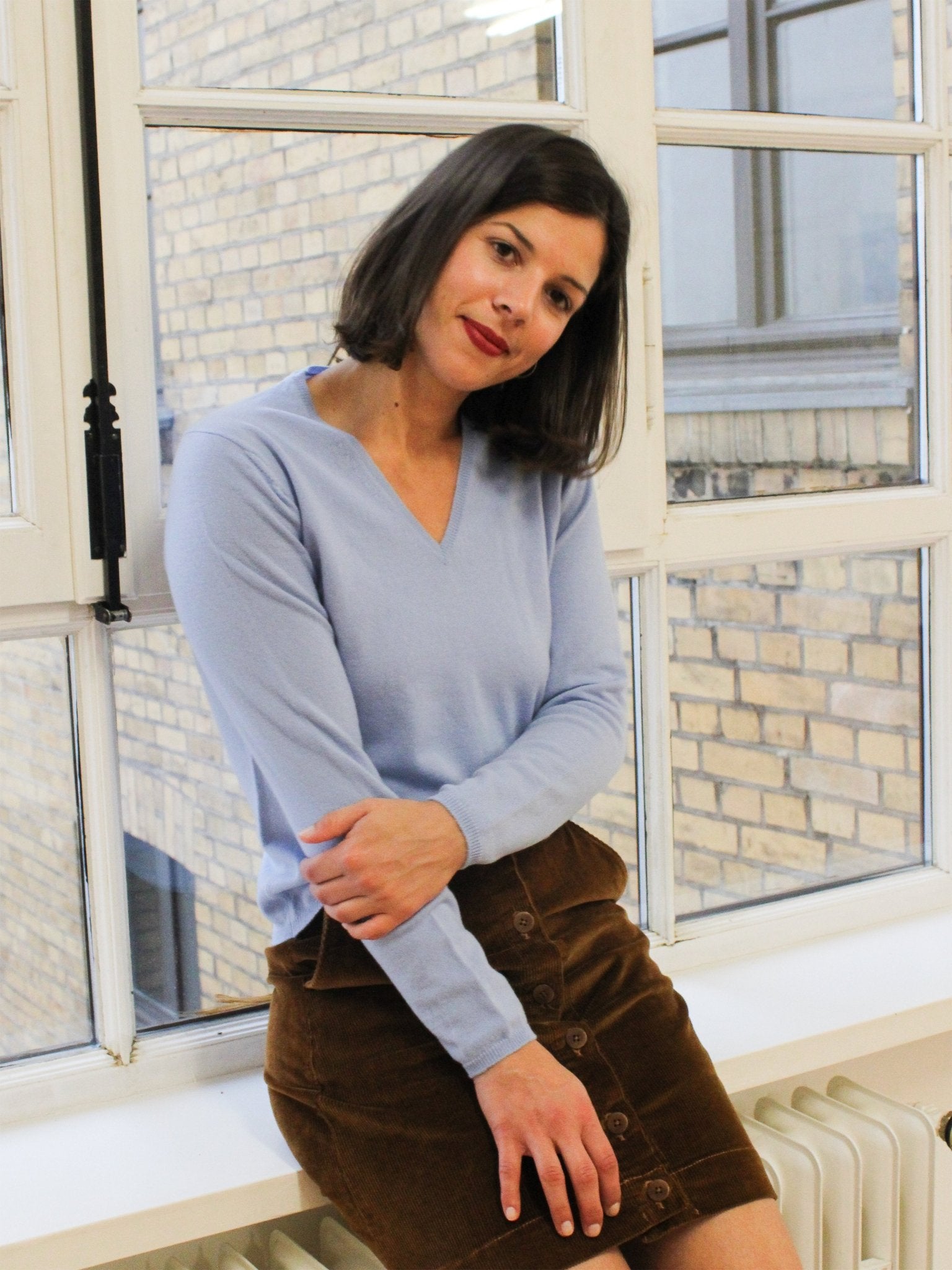 Cashmere sweater with v-neck, our highlights