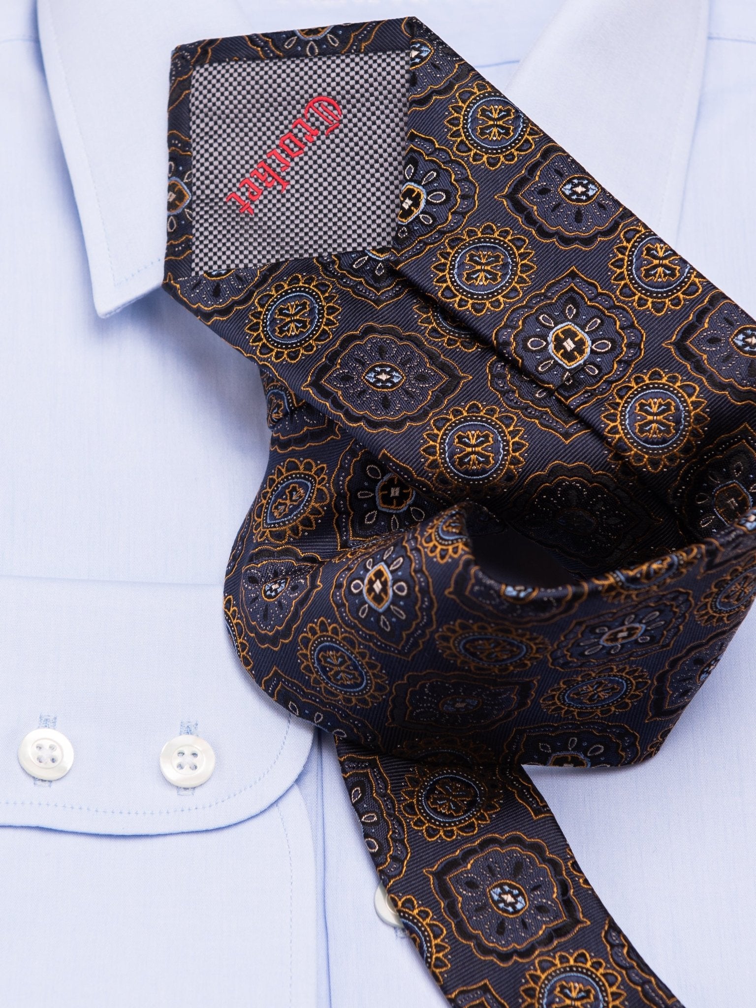 Bow tie with Paisley  navy/gold