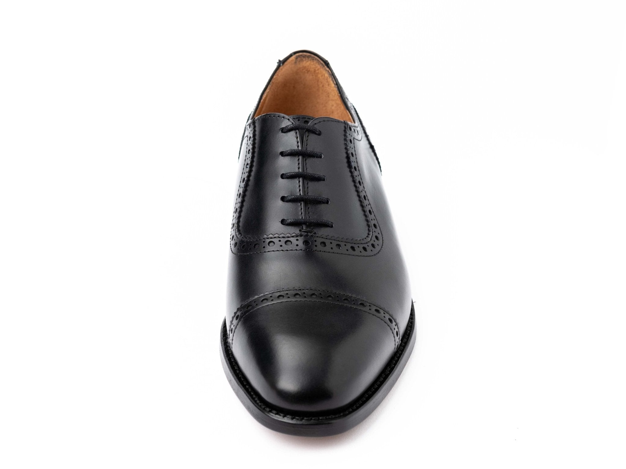 Punched Oxford black