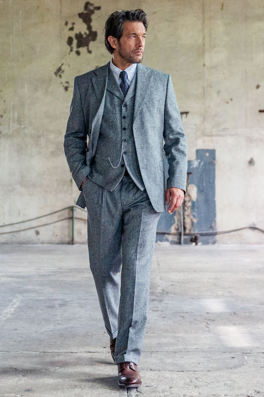 Tweed suit in 3-button Classic from Moon Tweed