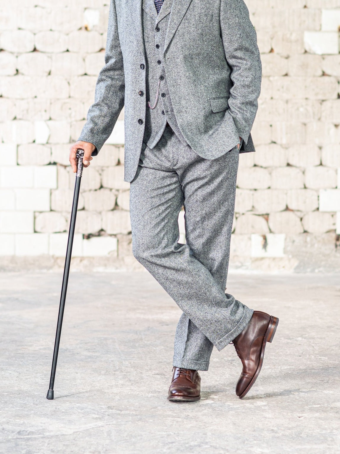 Tweed Anzug Dreiteiler grau aus Moon Tweed — John Crocket