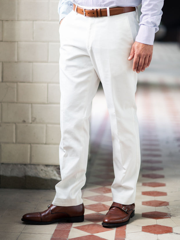 Slimline trousers with stretch in white 