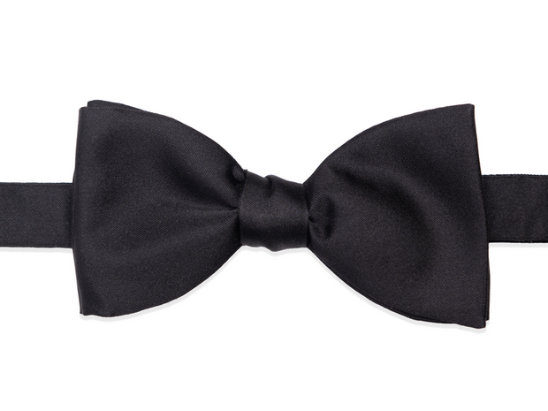 Tuxedo bow tie black