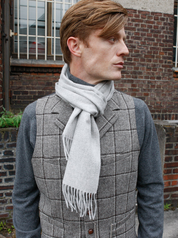 Cashmere Scarf: Grey