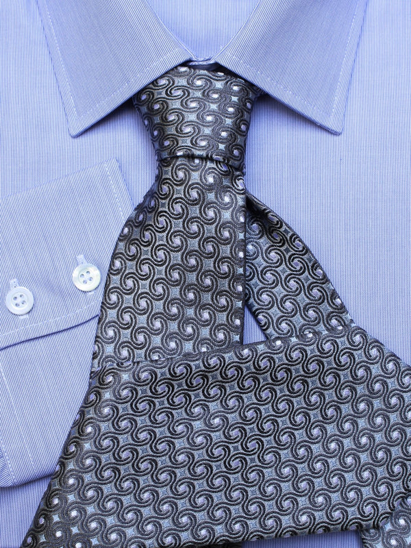 Silk tie patterned in grey, detail view