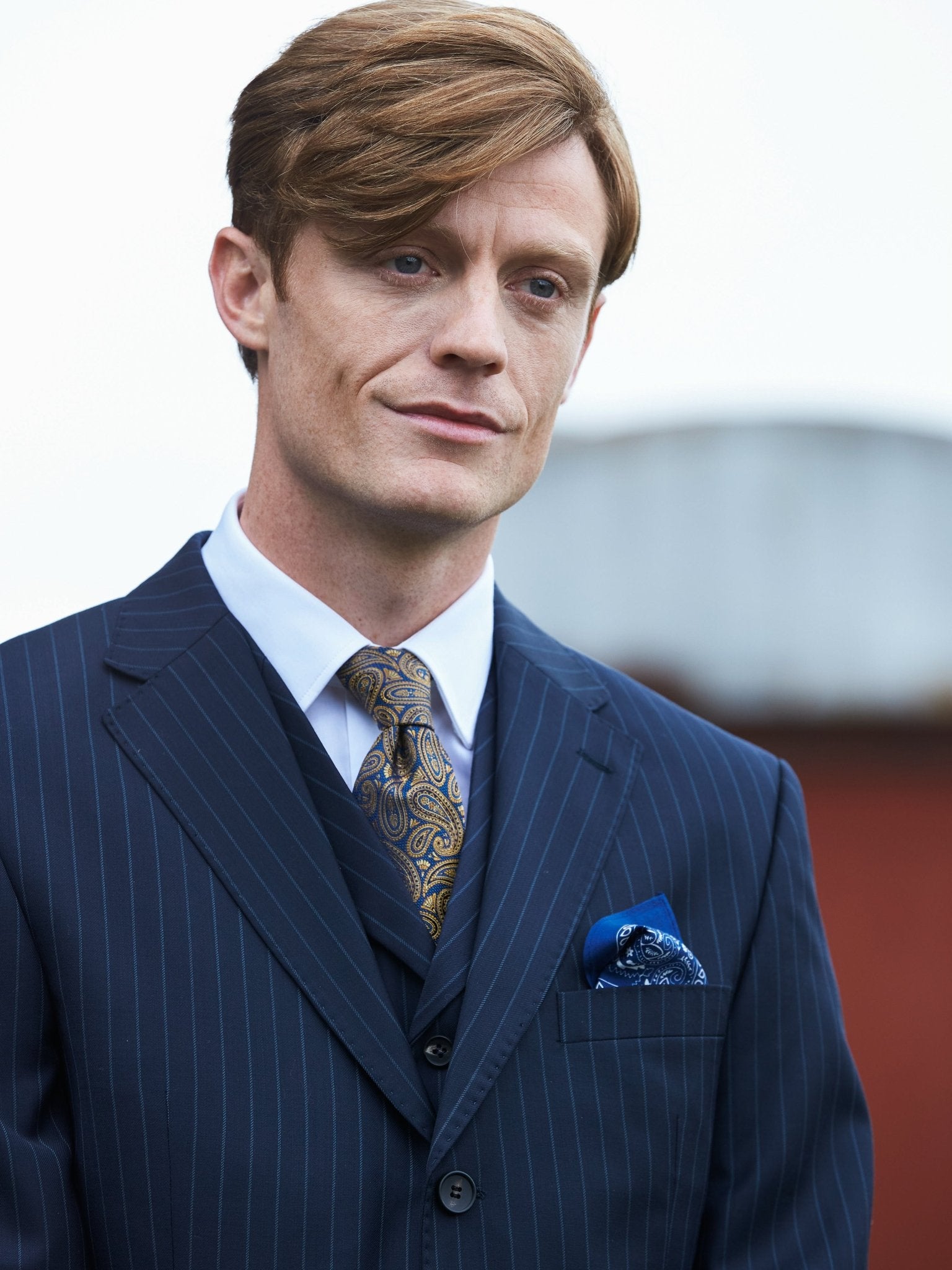 Classic suit with 3-button jacket with pinstripes