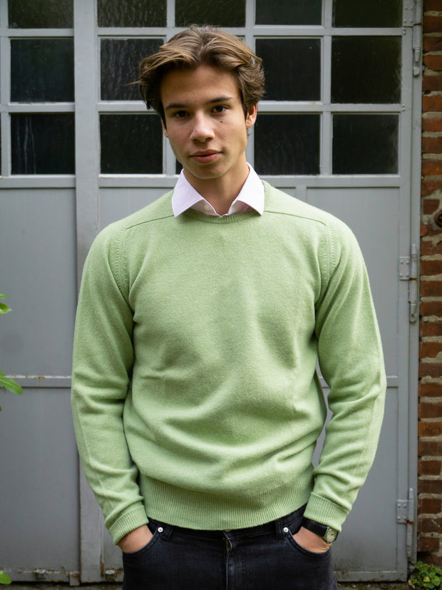 Lambswool sweater with C-neck in modern colours (size 44-52)