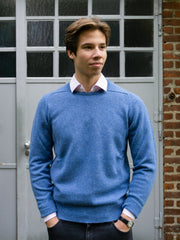 Lambswool sweater with C-neck in classic colours (size 44-52)