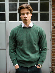 Lambswool sweater with C-neck in classic colours (size 44-52)