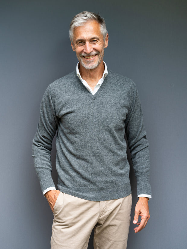 Geelong Sweater with V-Neck