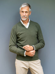 Geelong Sweater with V-Neck