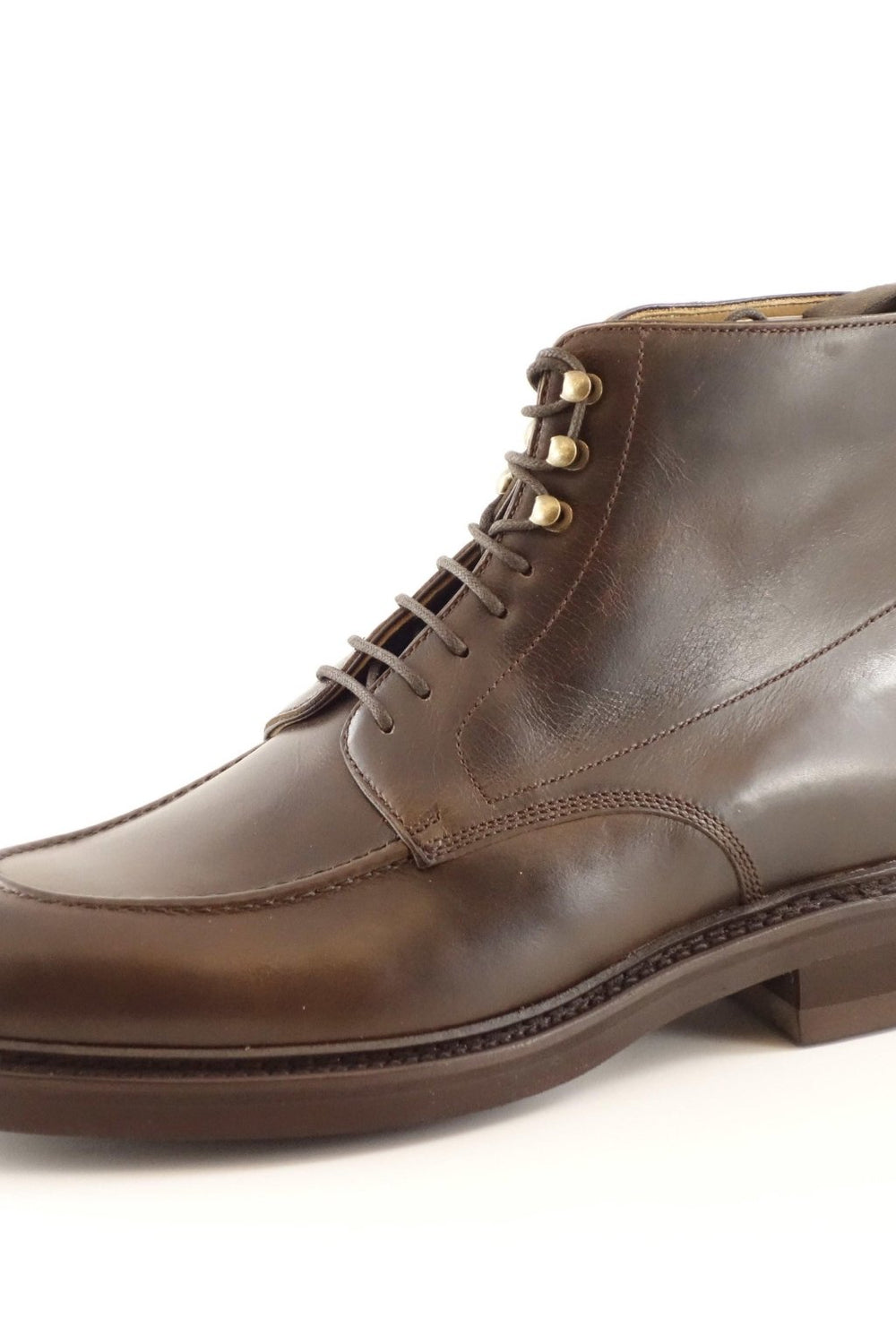 Boots brown with Vibram sole